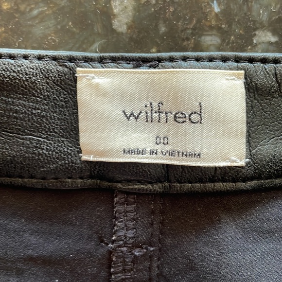 Melina faux leather pants - Picture 6 of 6